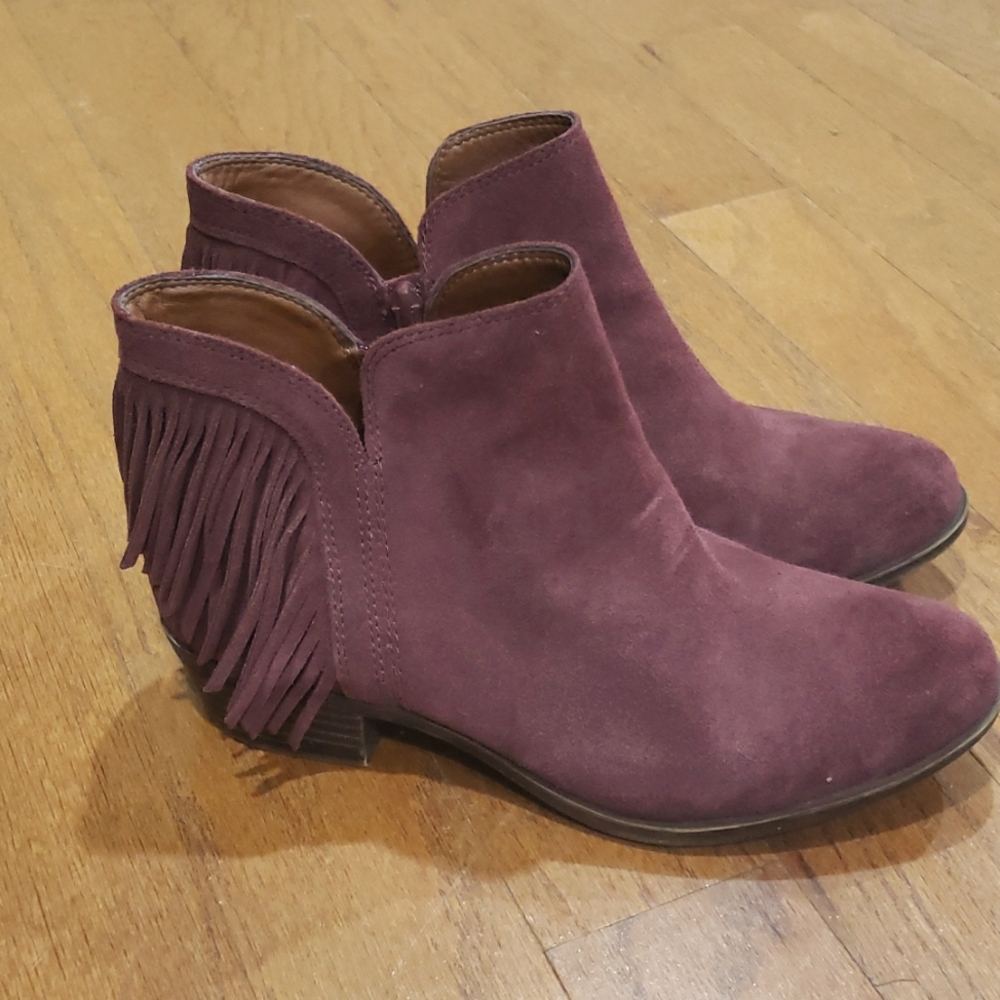 Lucky‎ boots
